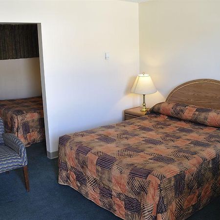Big Horn Motel Хинтон Экстерьер фото