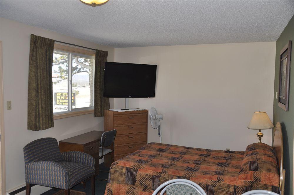 Big Horn Motel Хинтон Экстерьер фото